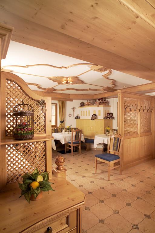 Hotel Flora Selva di Val Gardena Eksteriør bilde