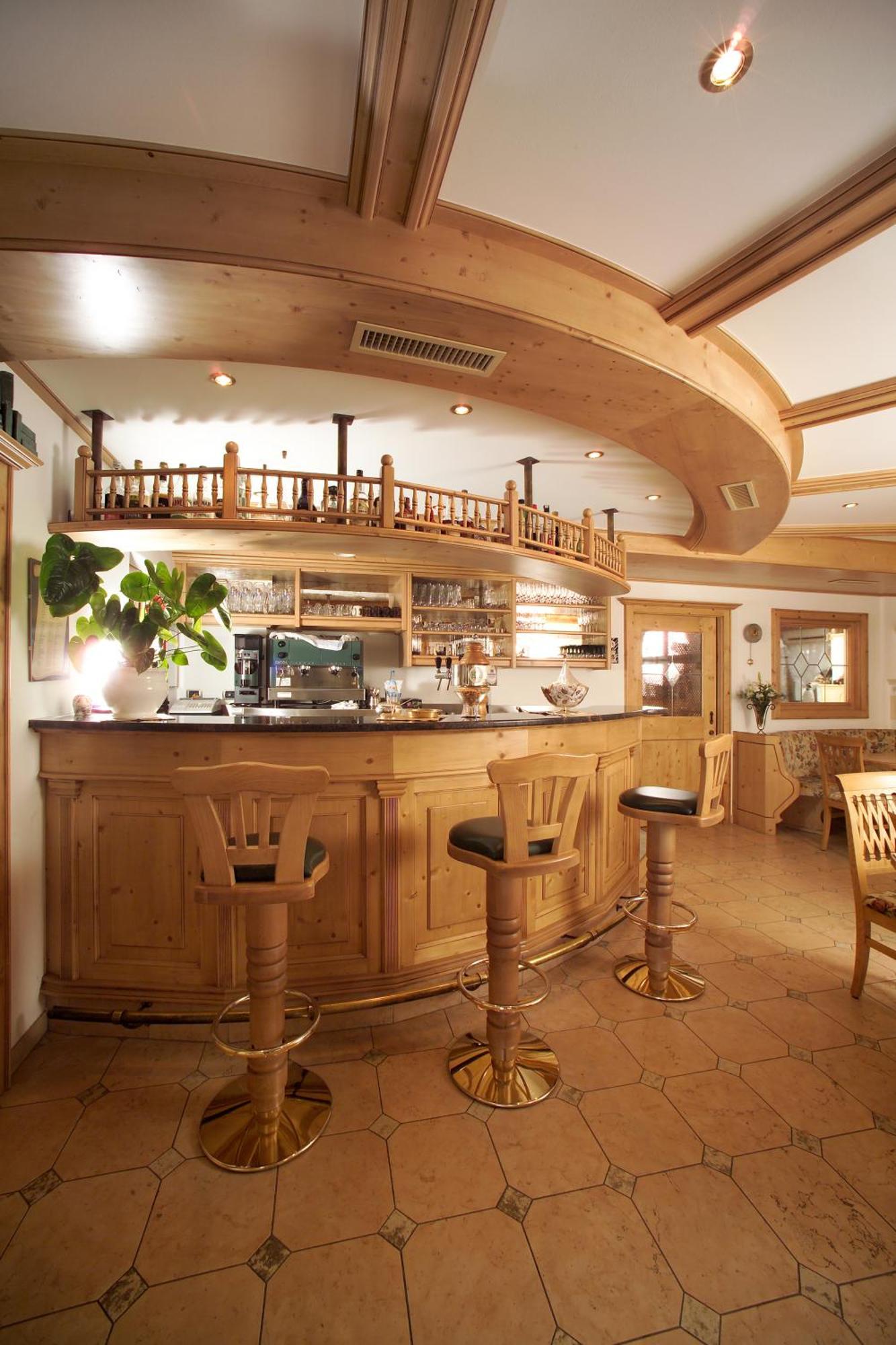 Hotel Flora Selva di Val Gardena Eksteriør bilde