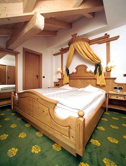 Hotel Flora Selva di Val Gardena Rom bilde